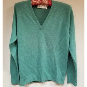 Mairi Macintyre Women's Small Green V-Neck Pure New Wool Knit Pullover